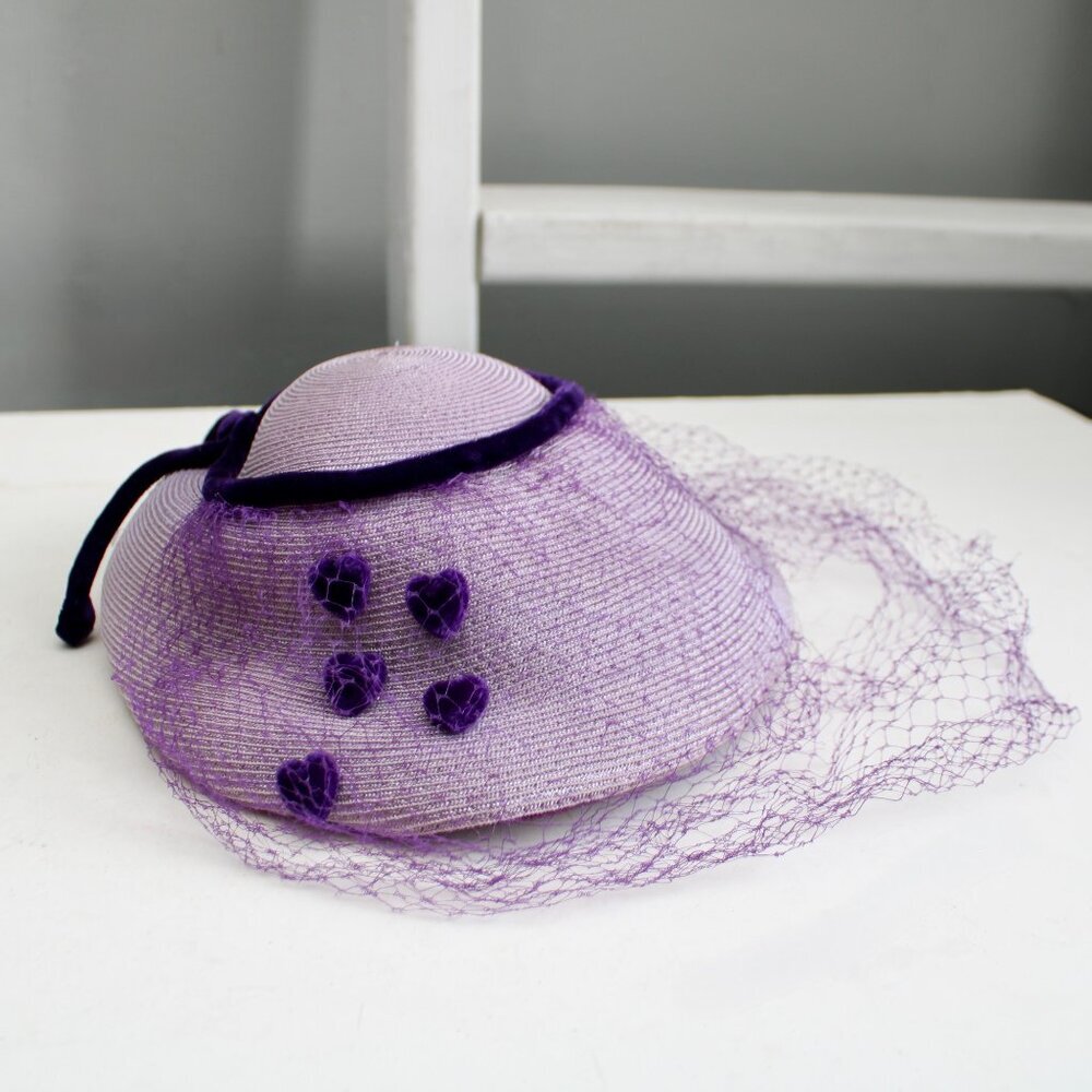 Vintage 1950's Lilac Woven Purple Heart Velvet Birdcage Veil Headpiece Hat - Picture 4 of 10